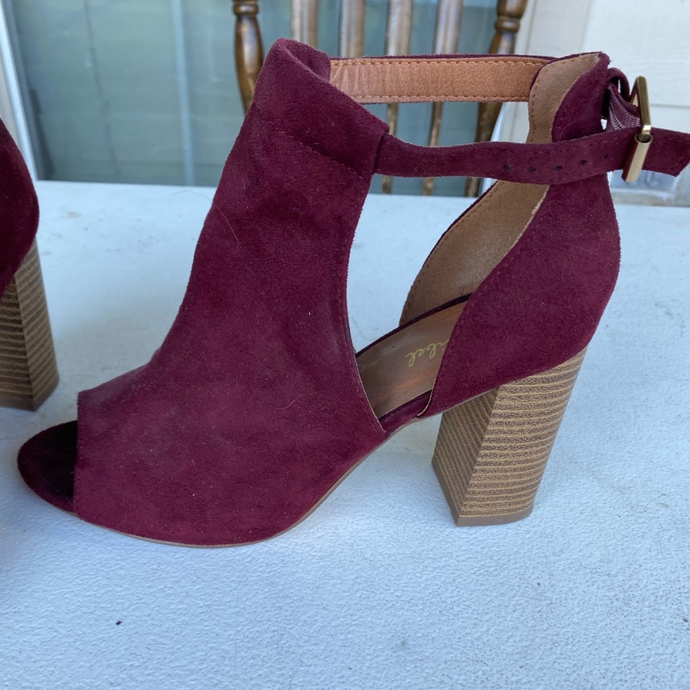 Maroon opened toe bootie